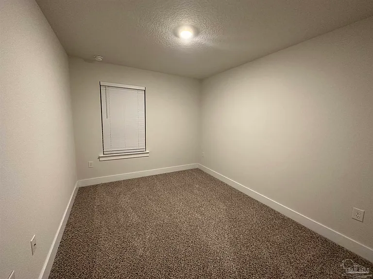 1542 Iroquois Ct — Photo 14