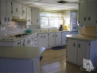3rd image of 140 Poinsettia Gardens Dr #140