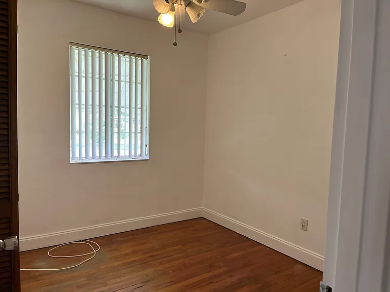 2701 SW 80th Ave — Photo 8
