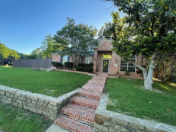 4th image of 1829 Trail Ridge Ln