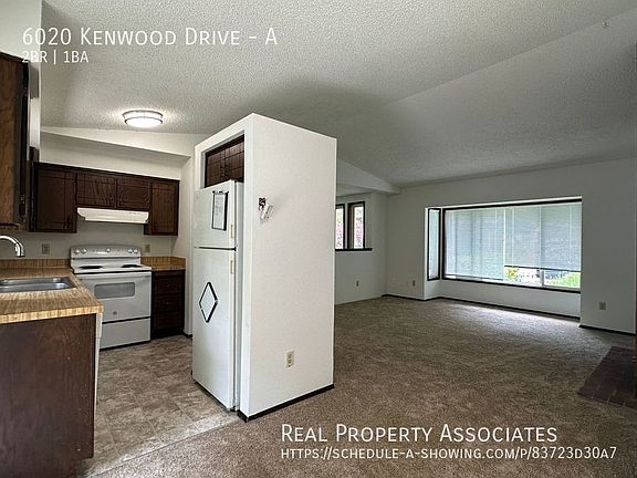 3rd image of 6020 Kenwood Dr #A