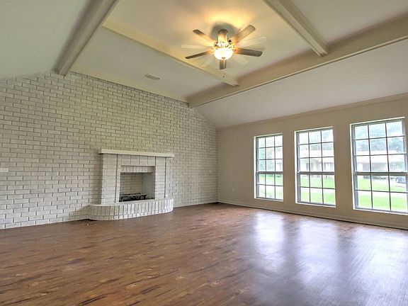 4th image of 100 Belfort Dr