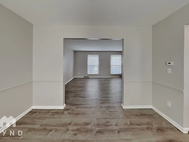 1525 Francisco Rd — Photo 7