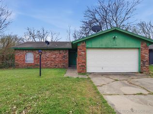 11552 E 27th Ct, Tulsa, OK 74129