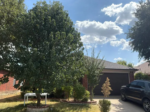 2816 Lonesome Dove Ln, Dallas, TX 75237