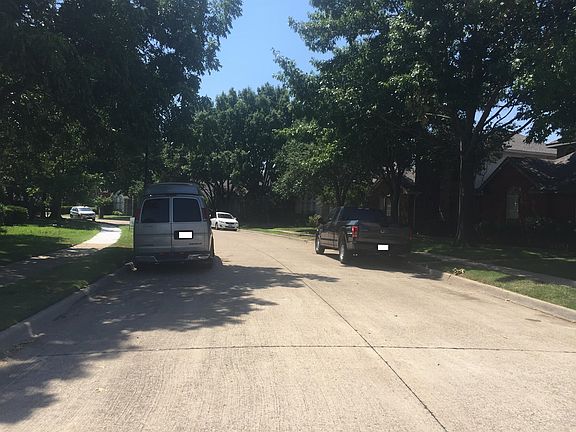 4th image of 567 Village Green Dr