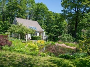 699 Suburban Dr, Ashfield, MA 01330