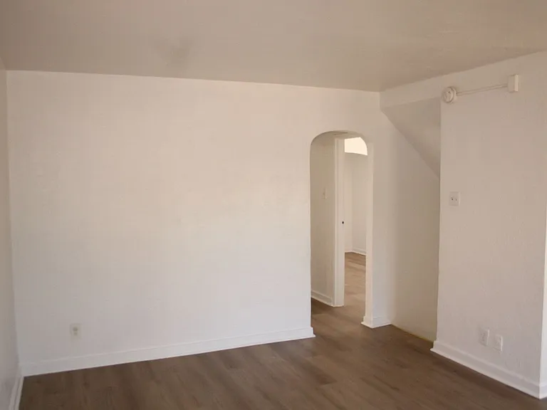 Penn Gardens Apartments — Photo 8