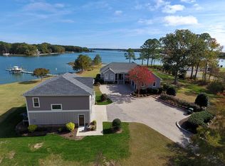 3100 Little Bay Rd, White Stone, VA 22578