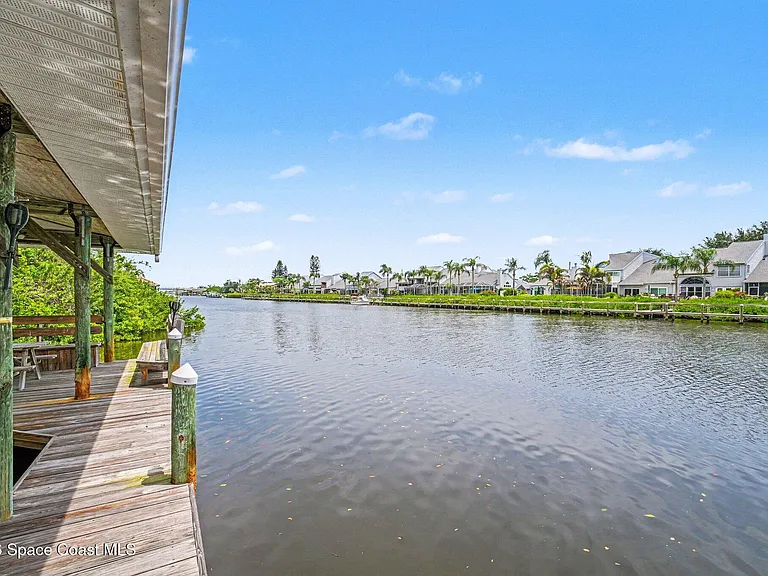 120 Lansing Island Dr — Photo 40