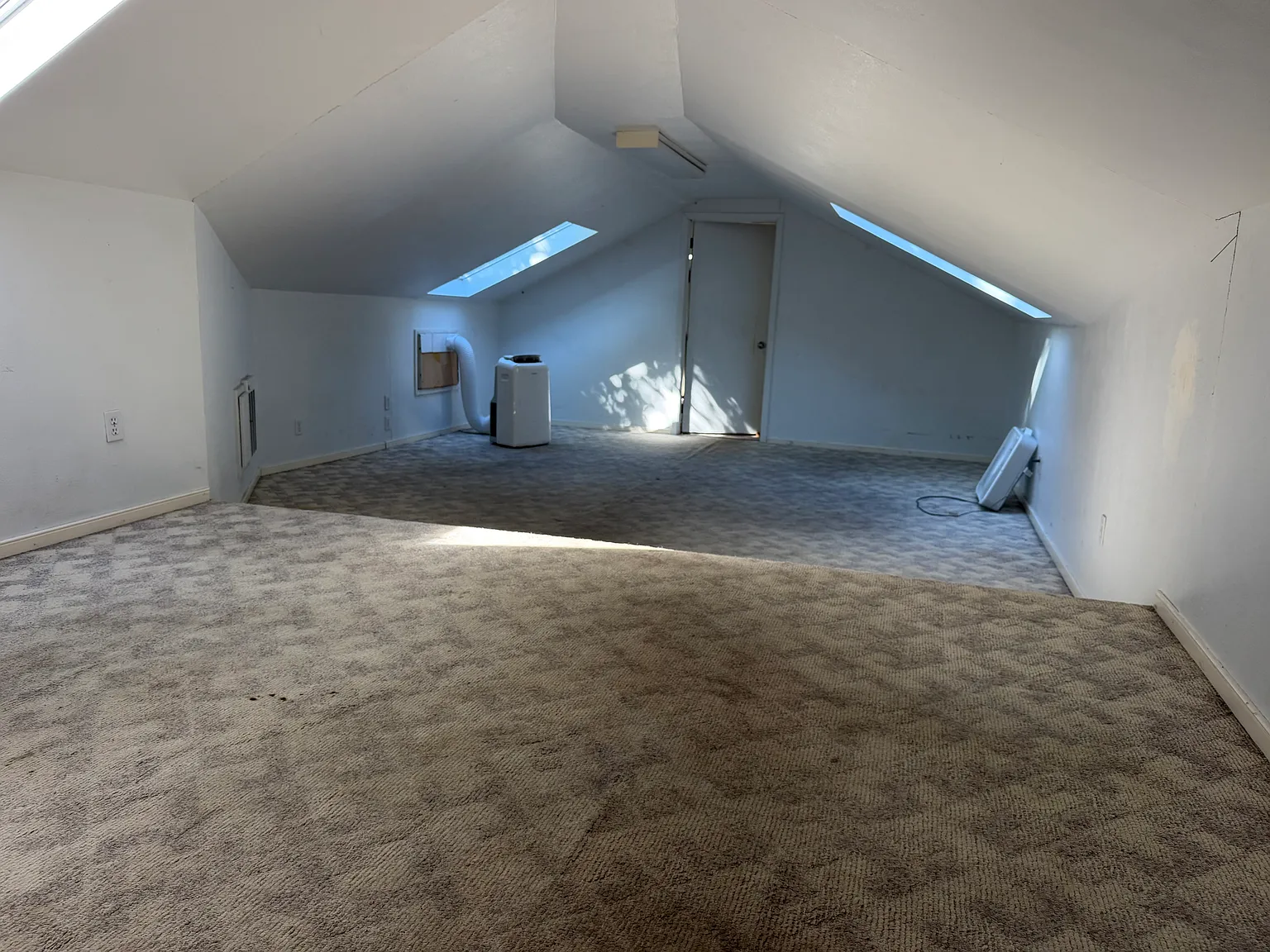 1 bed, $700 — Photo 1