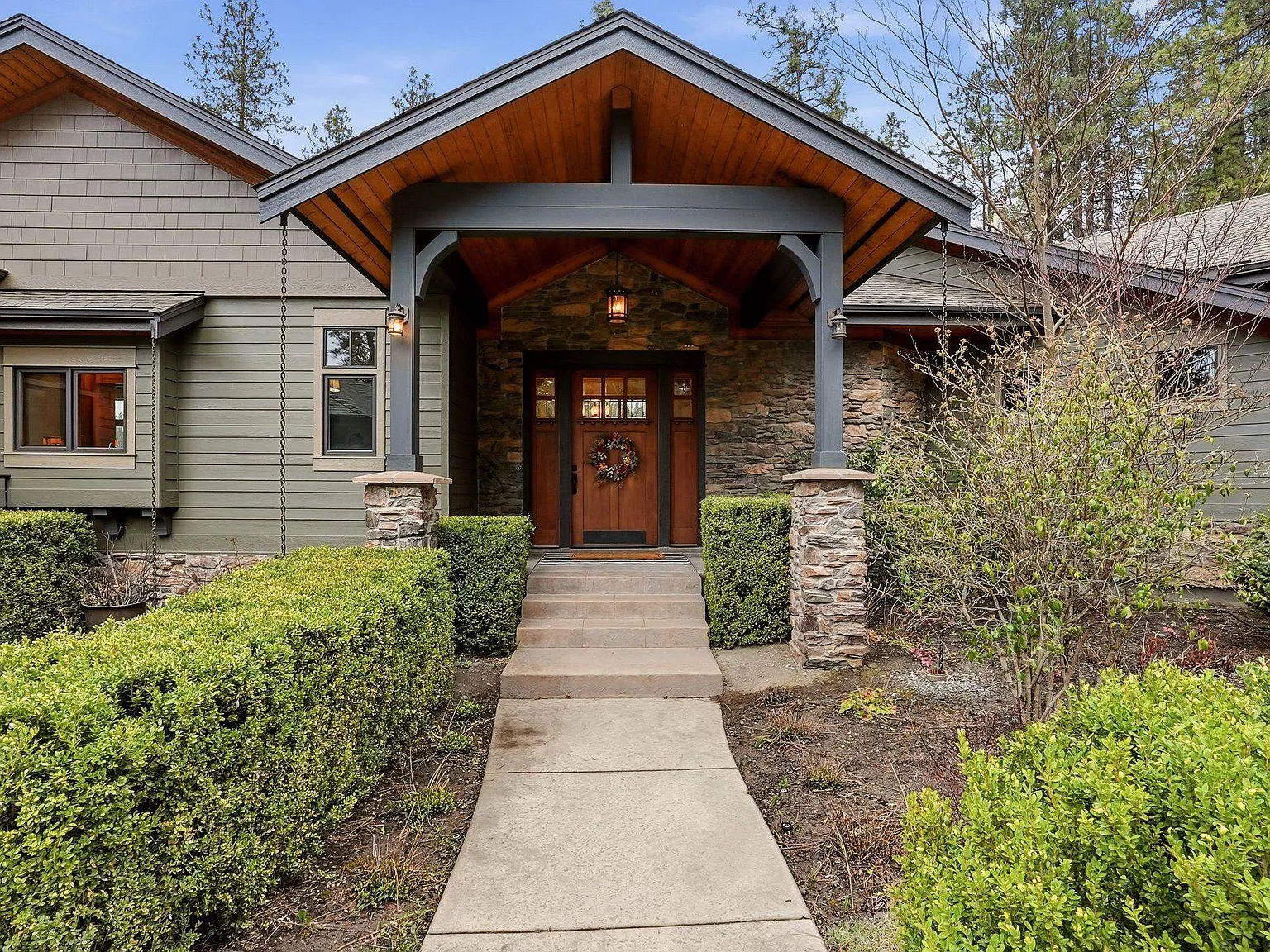 6 bed, $7,850 — Photo 4
