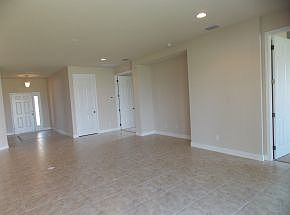 LARGE GREAT ROOM