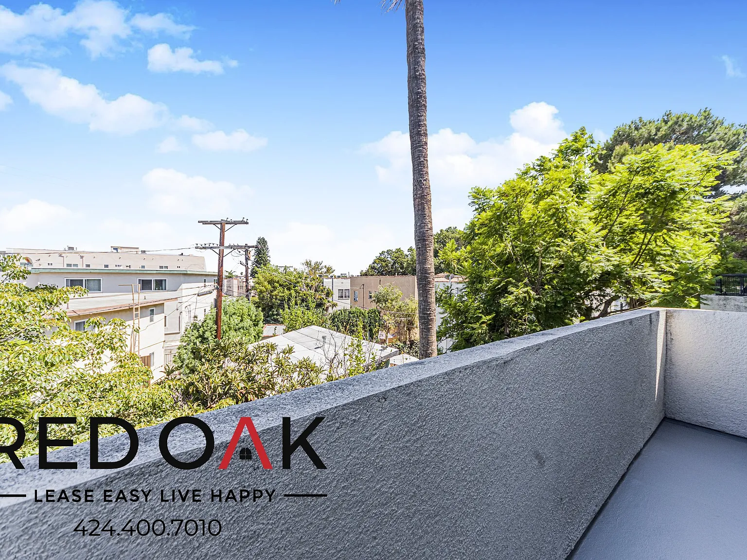 Refreshed 1-Bed Loft with Parking Included and Central AC ~ In Pico-Robertson! — Photo 3