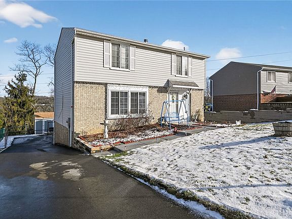 2nd image of 1279 Armstrong Dr
