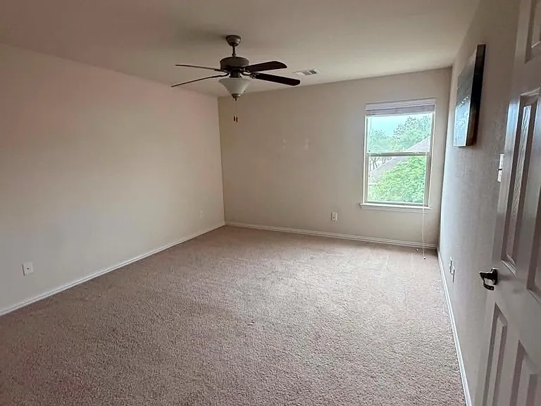 19806 Amber Village Ln — Photo 33