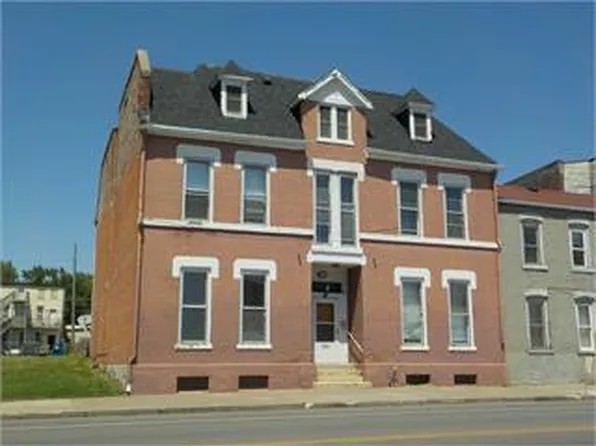 710 W 3rd St, Davenport, IA 52802