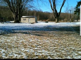 9769 Mapleton St SE, East Canton, OH 44730