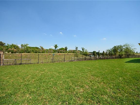 4th image of 25403 Fleming Lodge Ln