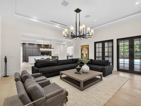 17 Carrick Road, Palm Beach Gardens, FL 33418