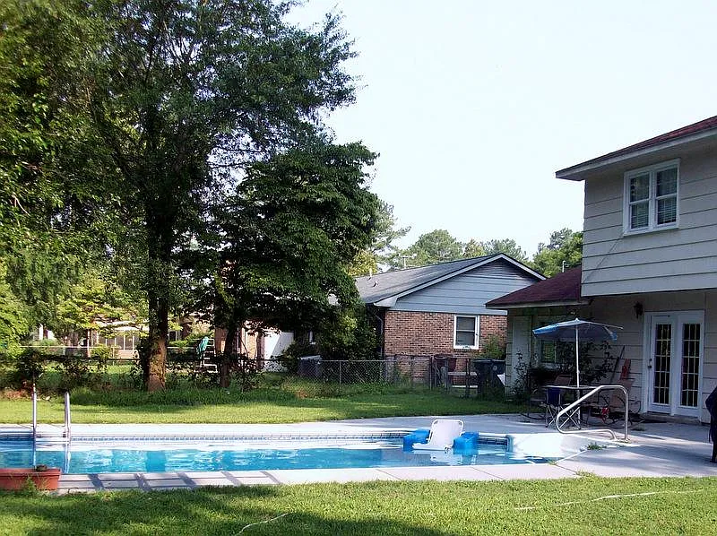 5 bed, 2.5 bath, 2200 sqft, $1,980 — Photo 4