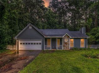 144 Crest Pointe Ct, Auburn, GA 30011