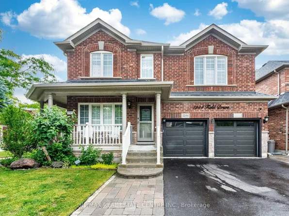1244 Field Dr, Milton, ON L9T 6G4