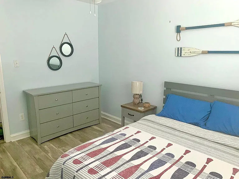 210 N Jerome Ave — Photo 5