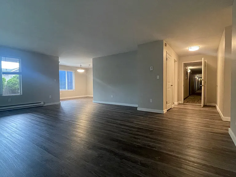 Highlander East — Photo 11