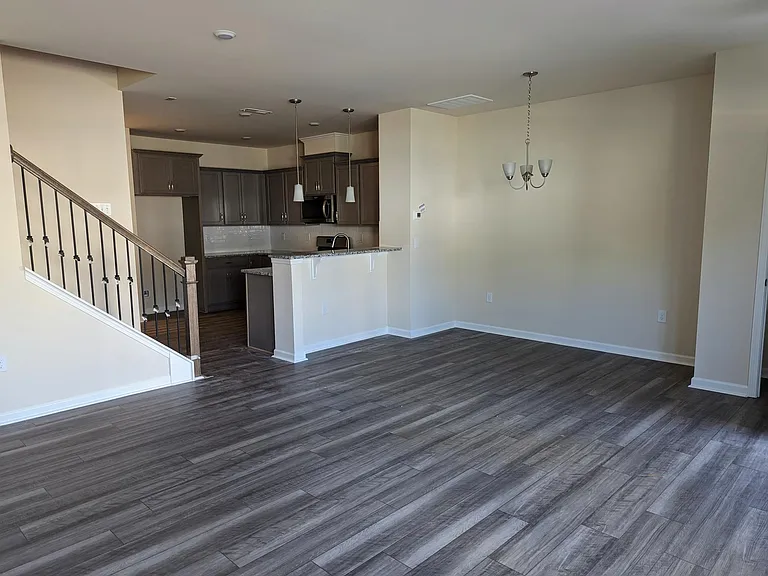 215 Parker Station Ave — Photo 7