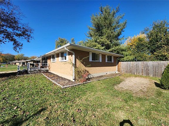 5th image of 155 Minty Ave