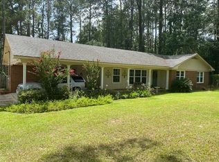 1706 Redbird Trl, Douglas, GA 31533