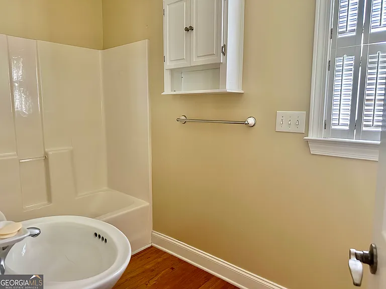 1594 Hardin Ave — Photo 12