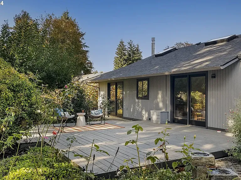 5722 SW Fernbrook Way — Photo 3