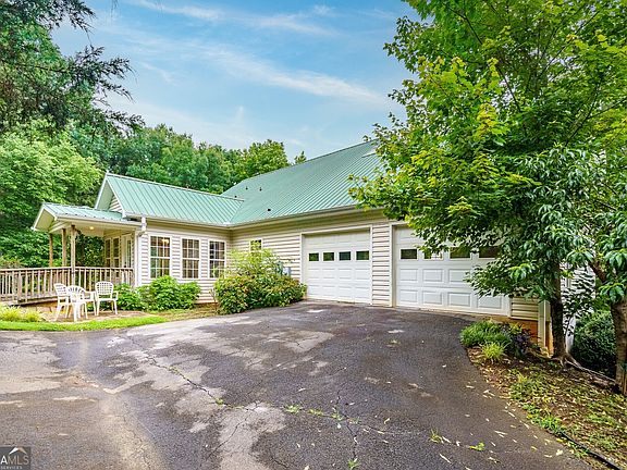 2nd image of 176 Big Oak Tree Rd NW