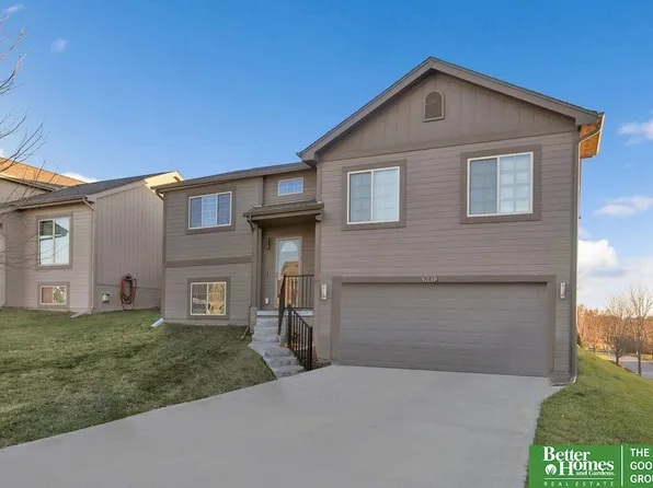 9181 Black St, Omaha, NE 68122