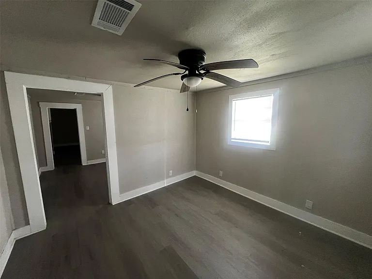 1337 W Procter St — Photo 5