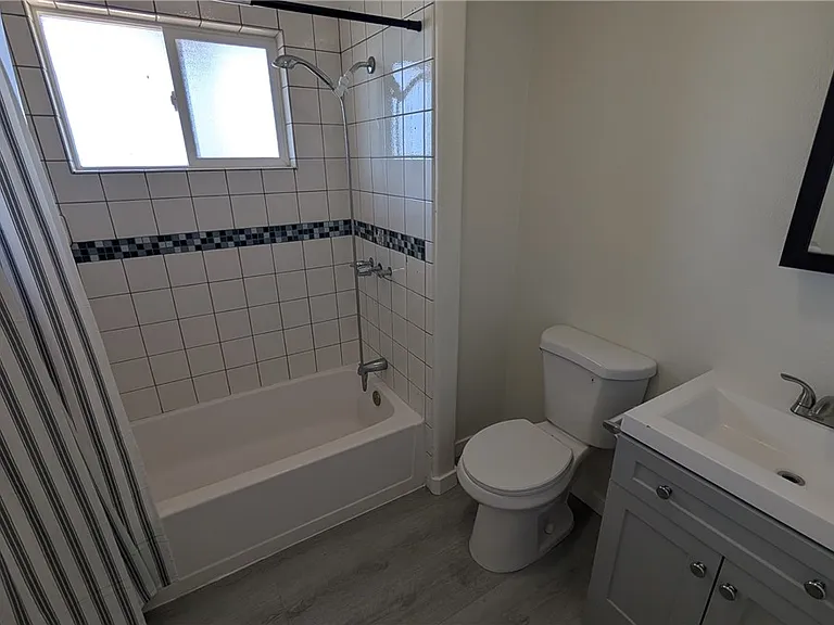 905 W Sumner Ave #B — Photo 6