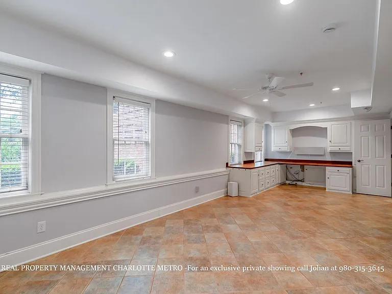 529 Queens Rd — Photo 76