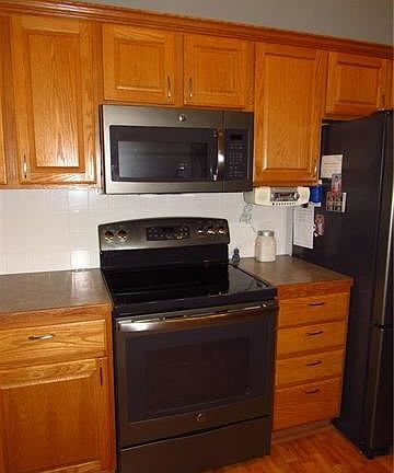 5th image of 11202 N Booth Ave