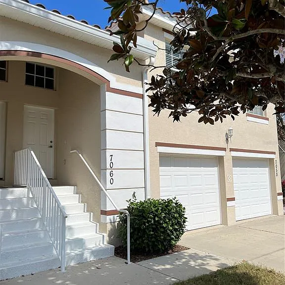 7060 Strand Cir #7060 — Photo 2