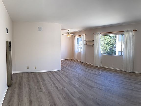 3rd image of 636 E California Blvd #6