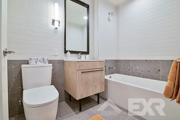 Rented by EXR | media 4