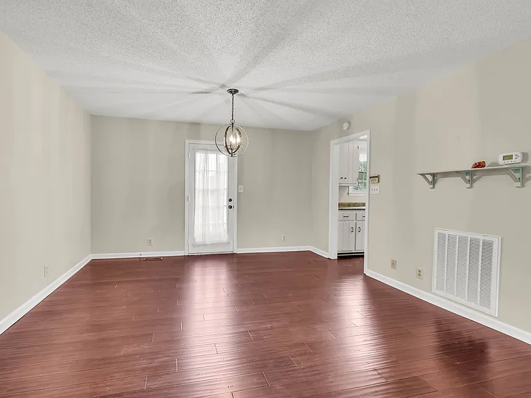 2157 Watertown Pl — Photo 7