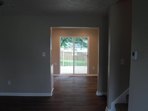 4th image of 4570 Paxton Dr S
