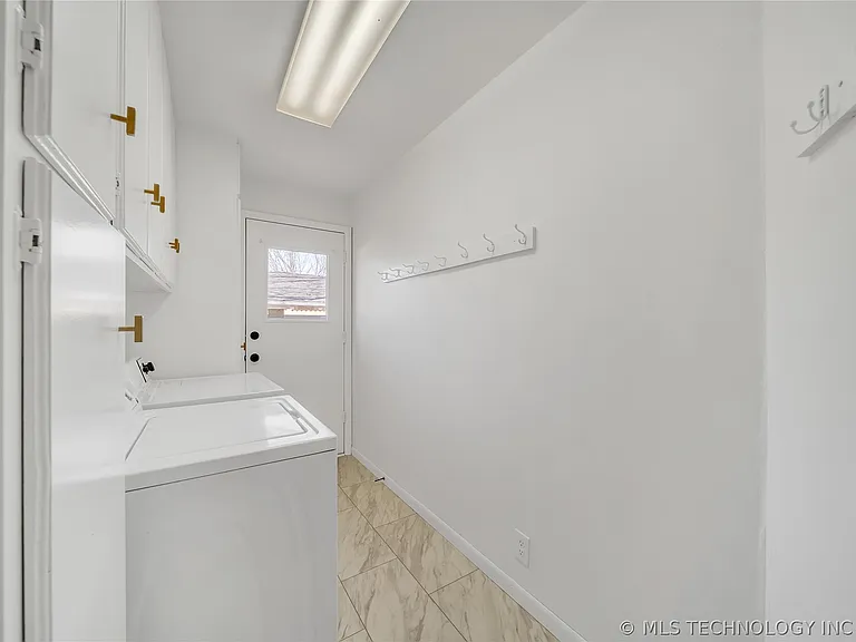 3844 E 56th Pl — Photo 18