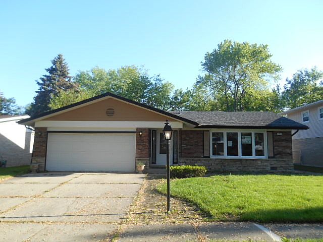1st image of 721 W Sunset Dr