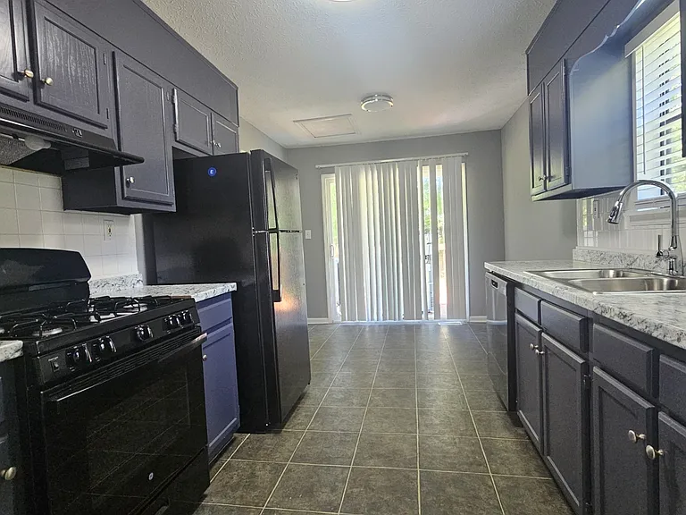 4115 Cranwood Dr S — Photo 11