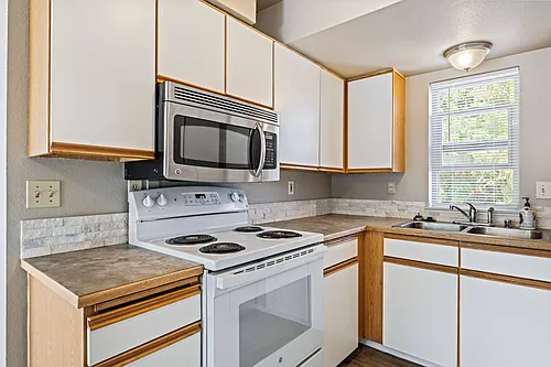 21119 81st Dr NE #B302 Photo 1 21119 81st Dr NE #B302 Photo 1