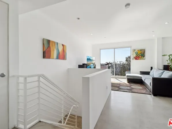 2400 Corinth Ave APT 14, Los Angeles, CA 90064